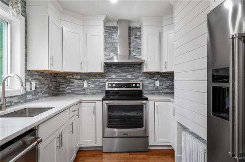 88 Benedict Rd, Warwick, RI 02888 photo 3