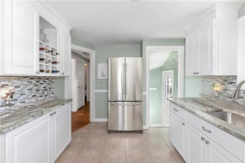 236 Harrison Ave, Warwick, RI 02888 photo 9