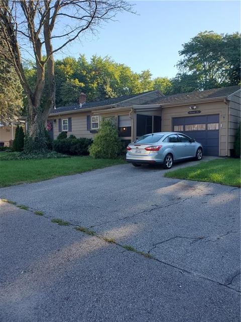 76 Theresa St, Woonsocket, RI 02895 photo 4