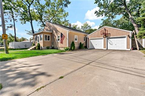 87 Ryan Ave, Warwick, RI 02889 photo 4