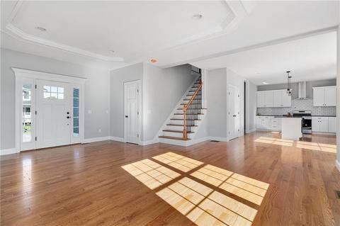 482 Louise St, Woonsocket, RI 02895 photo 7