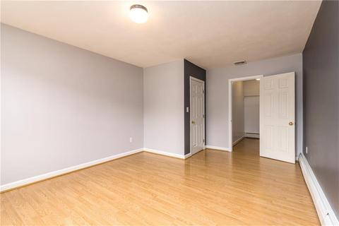329 Commonwealth Ave, Warwick, RI 02886 photo 17