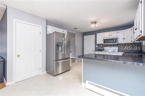 329 Commonwealth Ave, Warwick, RI 02886 photo 4