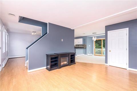329 Commonwealth Ave, Warwick, RI 02886 photo 12