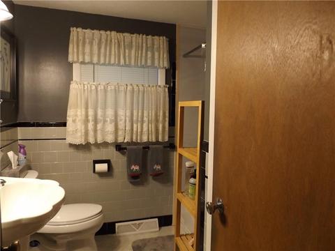 120 Wethersfield Dr, Warwick, RI 02886 photo 27