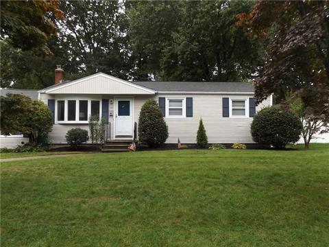 120 Wethersfield Dr, Warwick, RI 02886 photo 2