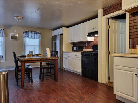 12 Miller Ln, Woonsocket, RI 02895 photo 2
