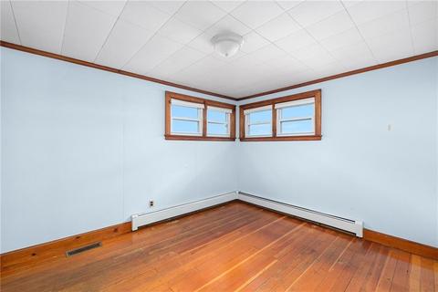 66 Everett Ave, Bristol, RI 02809 photo 13