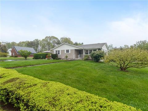 45 Apache Dr, Westerly, RI 02891 photo 1