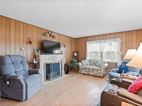 45 Apache Dr, Westerly, RI 02891 photo 8
