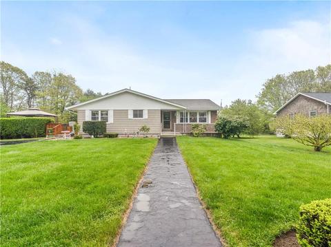 45 Apache Dr, Westerly, RI 02891 photo 2