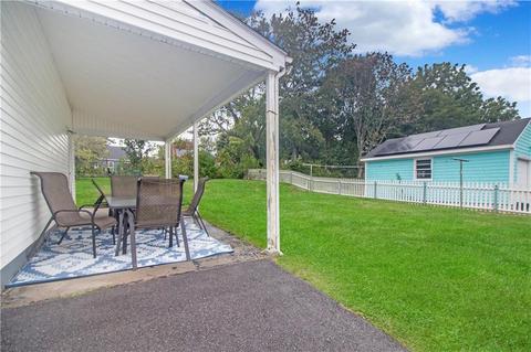 7 Herzig St, Bristol, RI 02809 photo 24