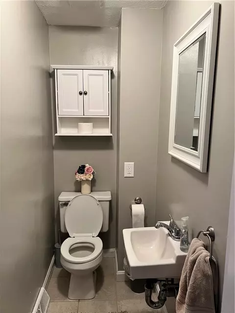 23 Benefit St #2, Warwick, RI 02886 photo 4