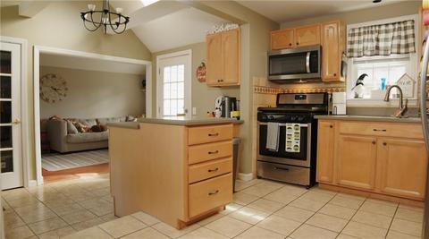 38 Earlham Way, Warwick, RI 02886 photo 6