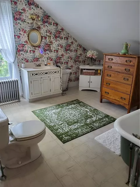 563 Prospect St, Woonsocket, RI 02895 photo 29