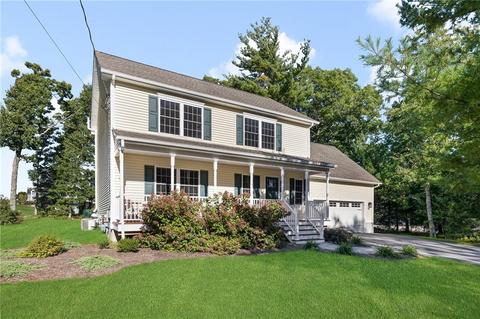 154 E Shore Dr, Coventry, RI 02816 photo 2