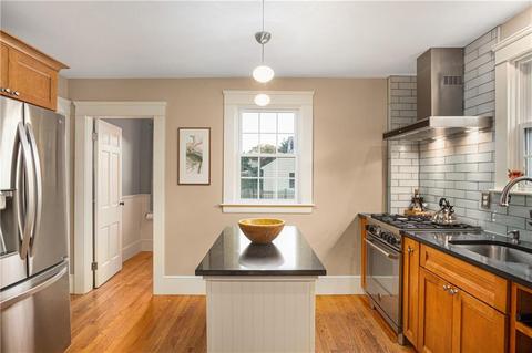 528 Fair St, Warwick, RI 02888 photo 8
