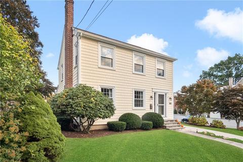 528 Fair St, Warwick, RI 02888 photo 3