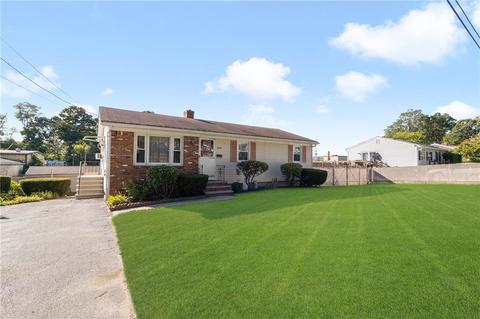 155 Heath Ave, Warwick, RI 02888 photo 3