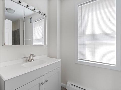 46 Reed St, Warwick, RI 02886 photo 4