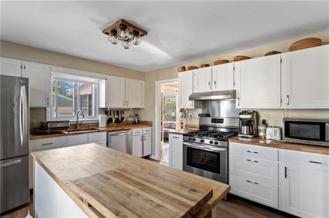 1028 Post Rd, Warwick, RI 02888 photo 16