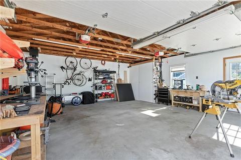 1028 Post Rd, Warwick, RI 02888 photo 29