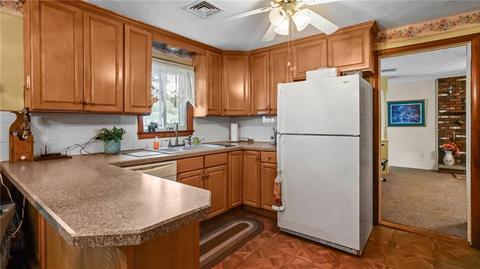 64 Marigold Dr, Warwick, RI 02889 photo 5
