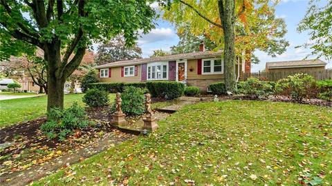 64 Marigold Dr, Warwick, RI 02889 photo 2