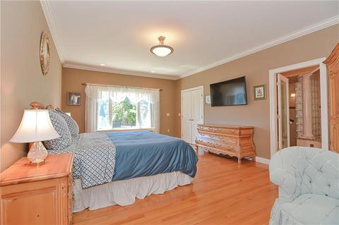 59 Crest Dr, Cranston, RI 02921 photo 30