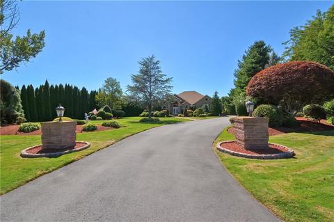 59 Crest Dr, Cranston, RI 02921 photo 4