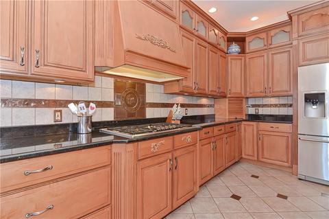 59 Crest Dr, Cranston, RI 02921 photo 20