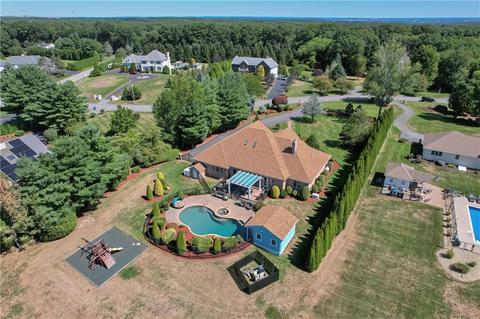 59 Crest Dr, Cranston, RI 02921 photo 7