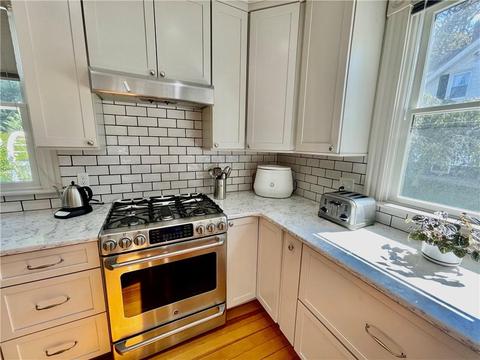60 Beach St, Westerly, RI 02891 photo 5