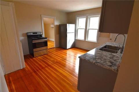 617 Gaskill St, Woonsocket, RI 02895 photo 14