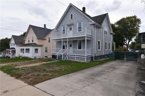 617 Gaskill St, Woonsocket, RI 02895 photo 1