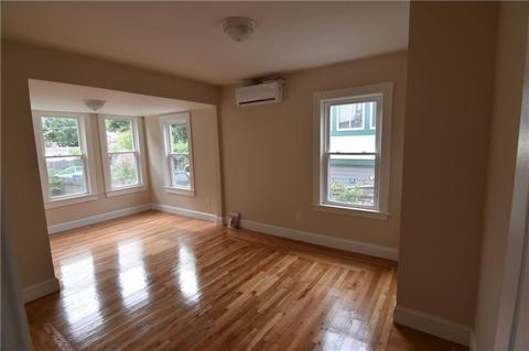 617 Gaskill St, Woonsocket, RI 02895 photo 6