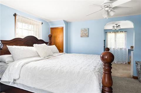 37 Buttonwoods Ave, Warwick, RI 02886 photo 17