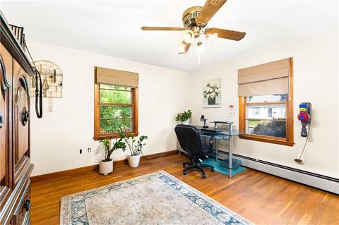 37 Buttonwoods Ave, Warwick, RI 02886 photo 14