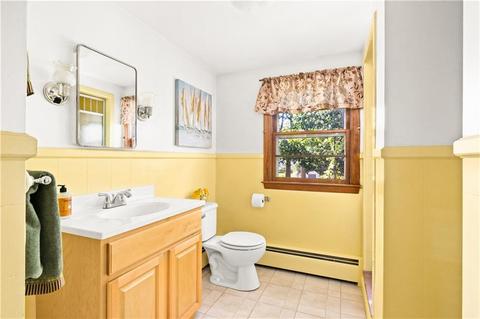 37 Buttonwoods Ave, Warwick, RI 02886 photo 19