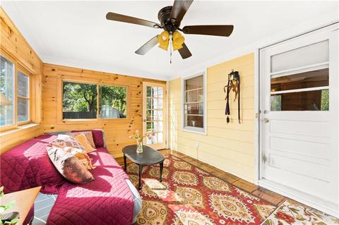 37 Buttonwoods Ave, Warwick, RI 02886 photo 6