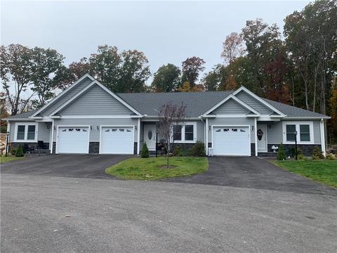 1520 Chopmist Hill Rd #17, Scituate, RI 02857