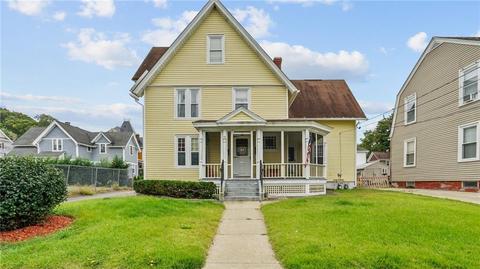 28 Andrews St, Woonsocket, RI 02895 photo 1