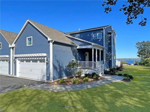 61 Immokolee Dr #4B, Portsmouth, RI 02871