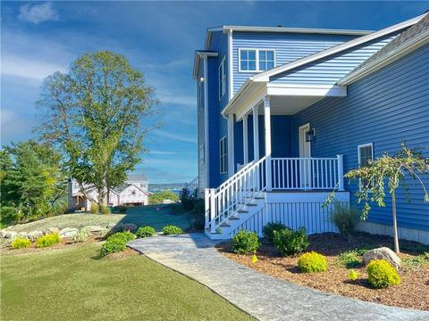 63 Immokolee Dr #4A, Portsmouth, RI 02871