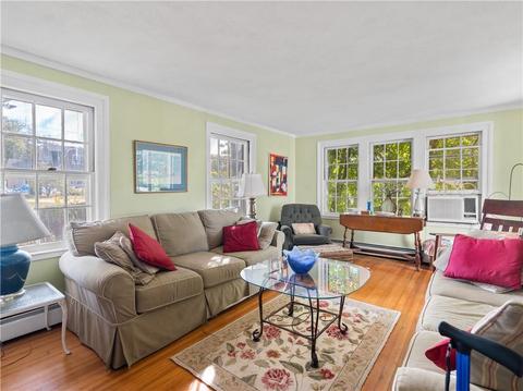 37 Wagner Rd, Westerly, RI 02891 photo 3
