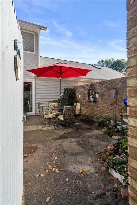 813 Williamsburg Cir, Warwick, RI 02886 photo 24