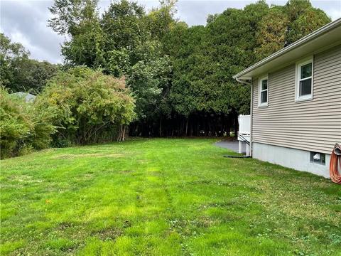 10 Joan Rd, Westerly, RI 02891 photo 4