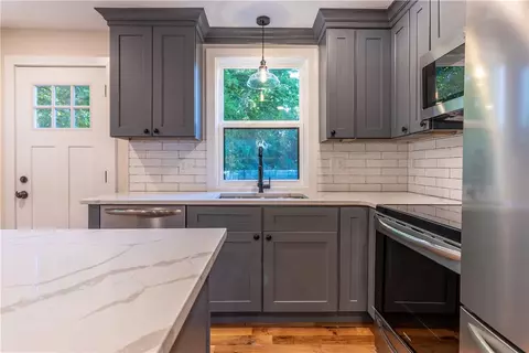 14 Maple Rd, Warren, RI 02885 photo 7