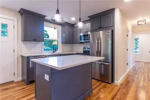 14 Maple Rd, Warren, RI 02885 photo 6