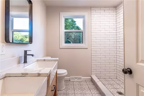 14 Maple Rd, Warren, RI 02885 photo 11